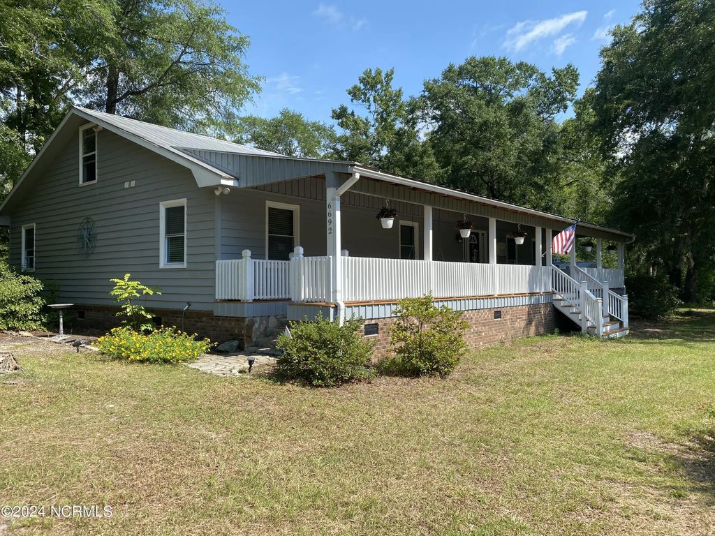 6692 Confederate Drive Ne, Leland