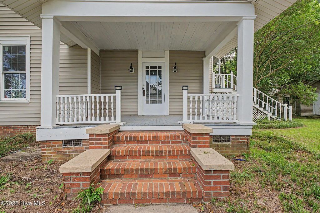 406 King Street, Wrens