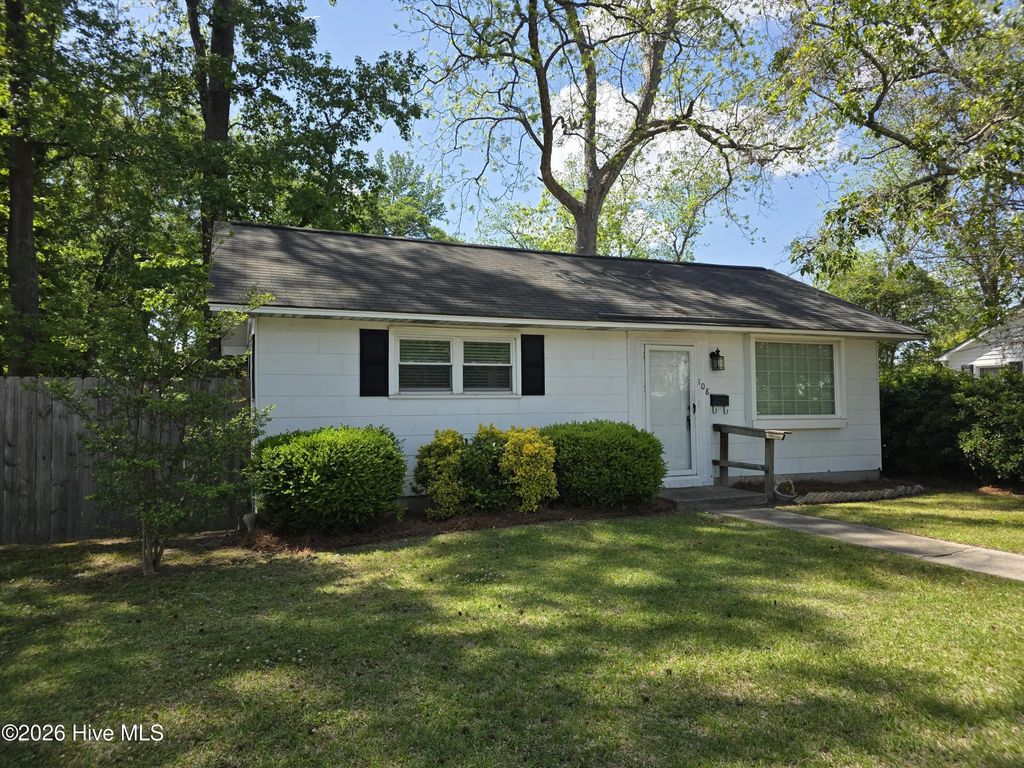 108 S Lee Street, Whiteville