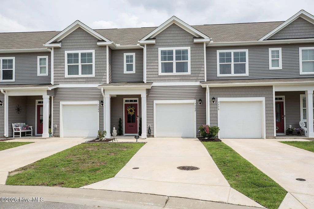 7582 Knightbell Circle 53, Leland