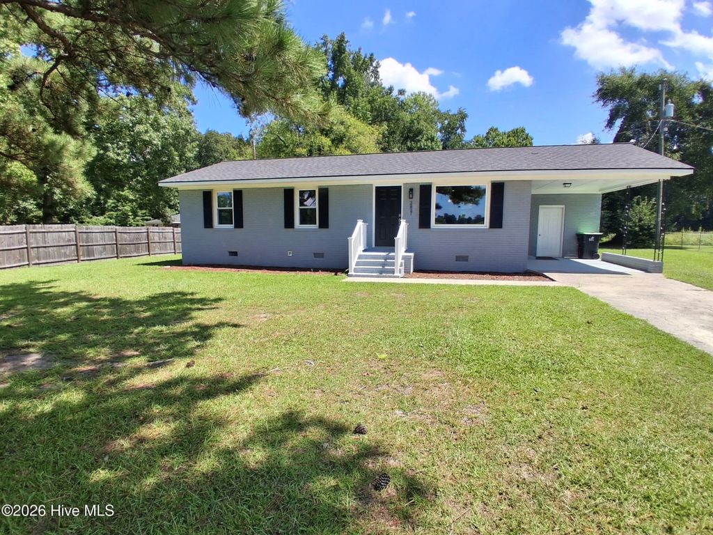 2427 Bonnie Best Road, Williamston