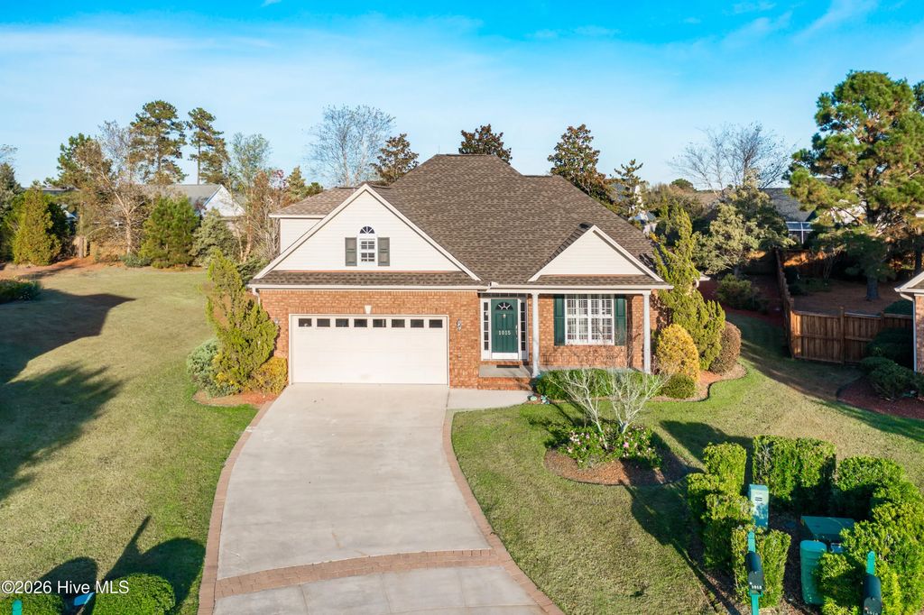 1015 Sunstone Court, Leland