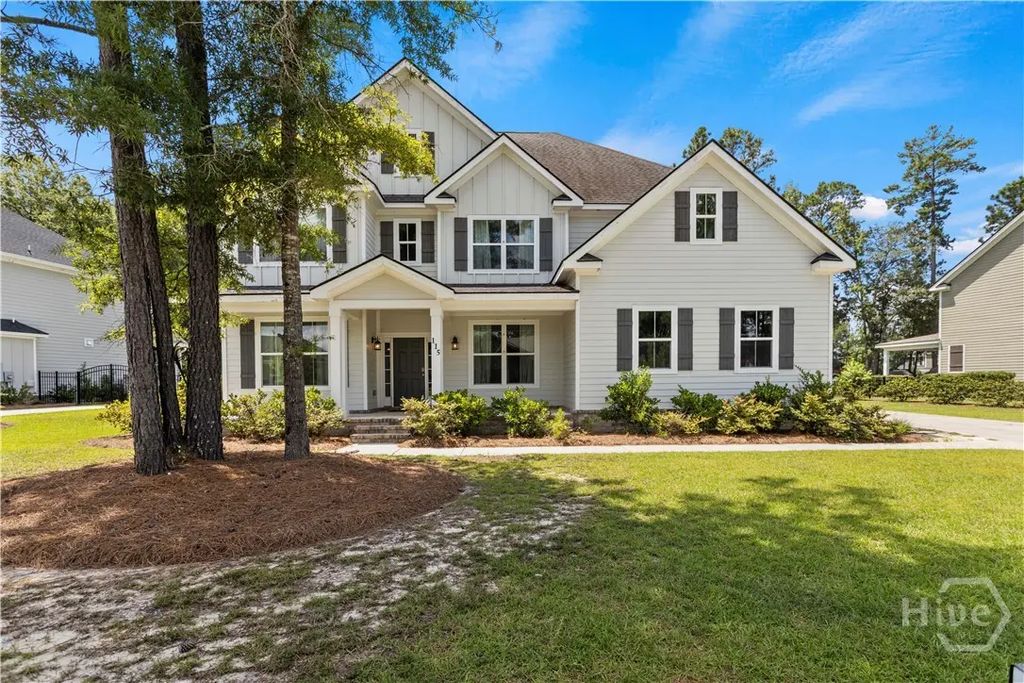 115 Oakcrest Drive W, Savannah
