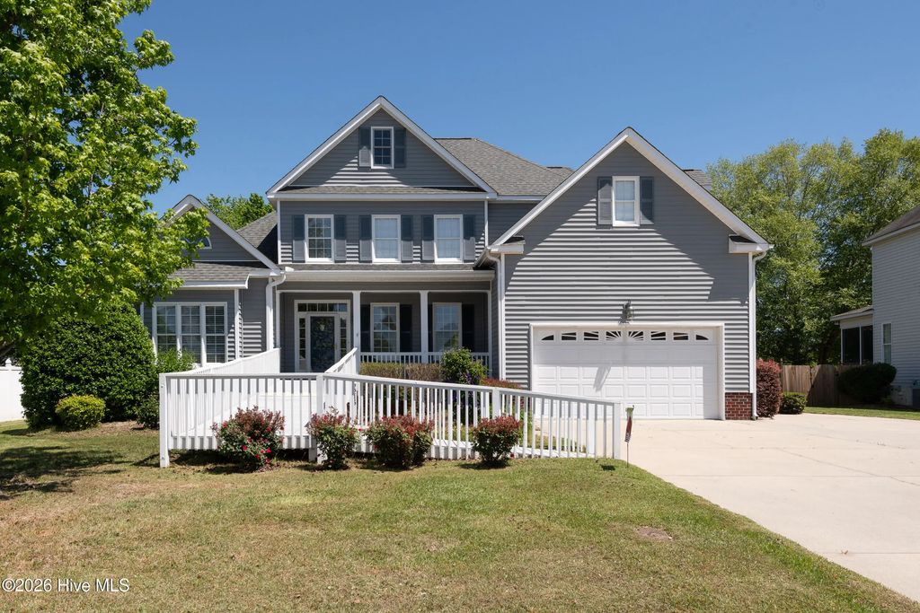 2215 Black Horse Lane, Winterville