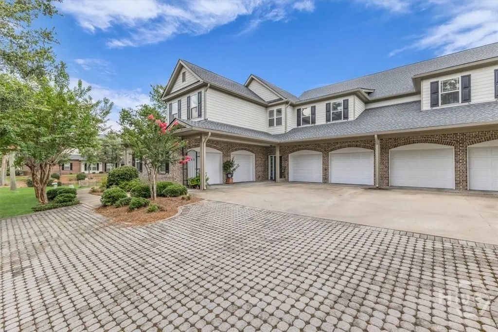 1003 River Oaks Drive, Richmond Hill
