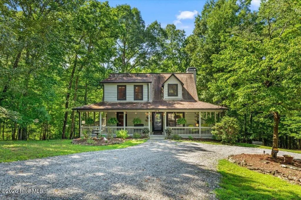 808 Granite Drive, Hayesville