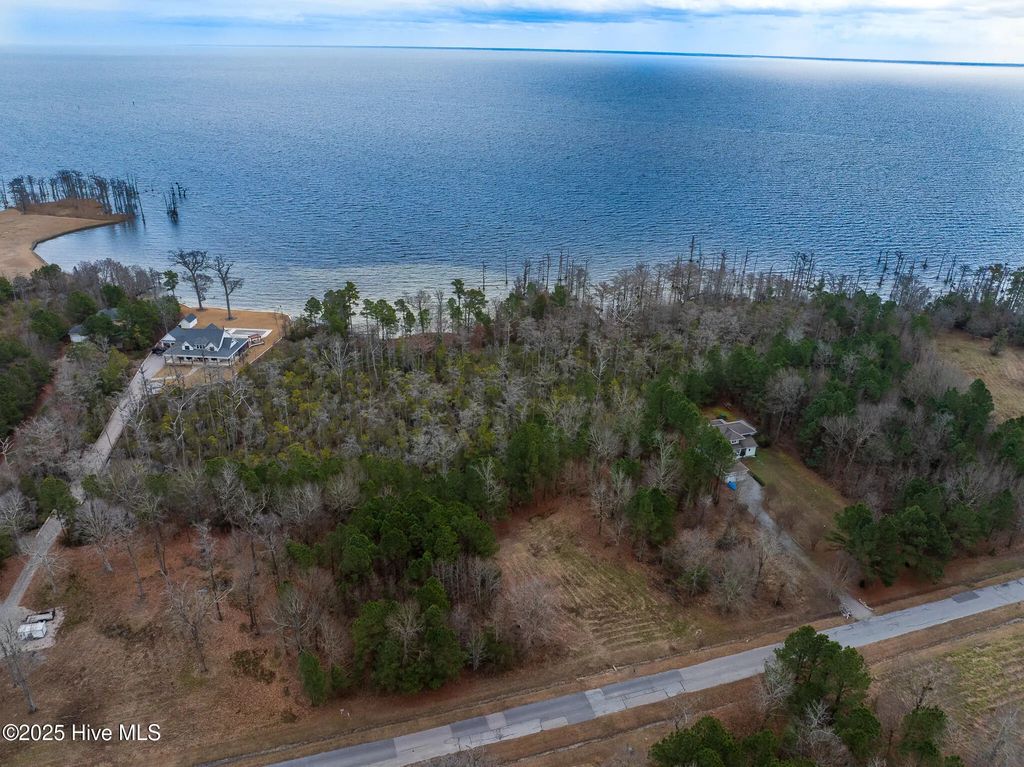 222 Osprey Drive, Edenton