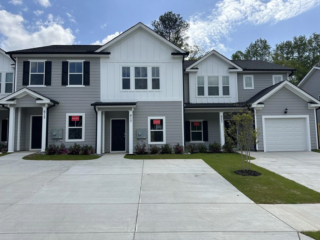 617 Caroline Court 8c, North Augusta