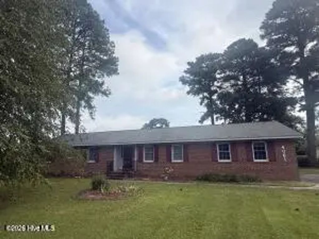 4061 Charles Boulevard, Greenville