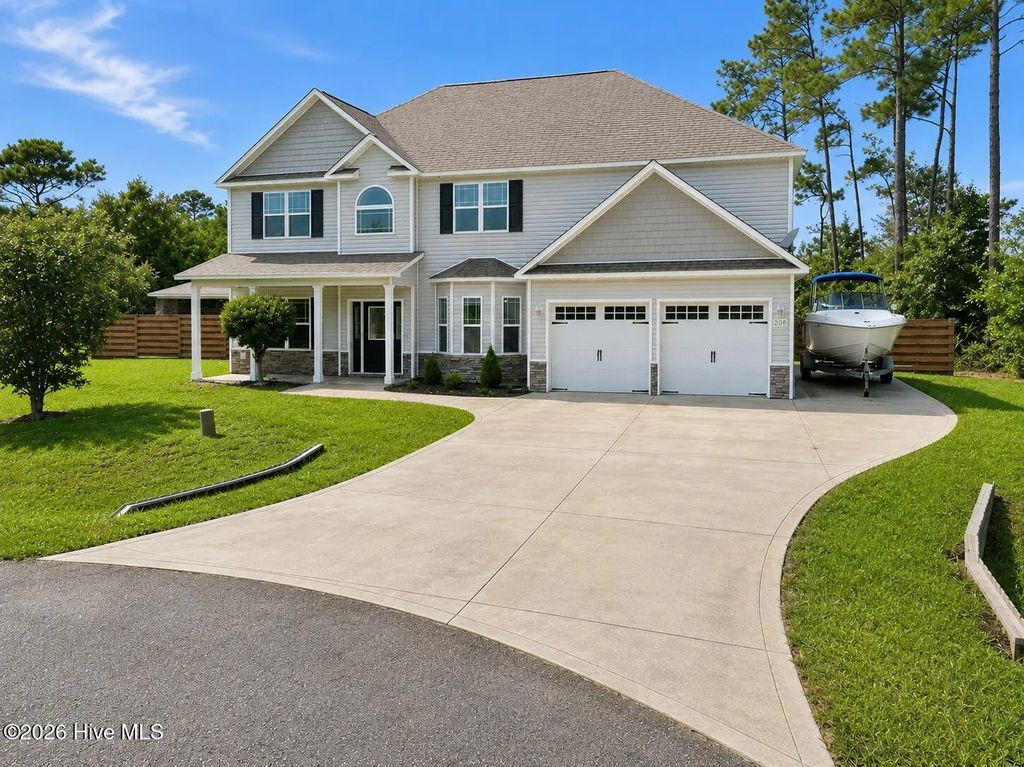 208 Misty Cove Court, Sneads Ferry
