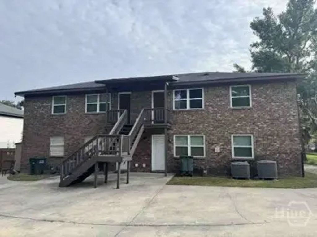 2511 Oak Forest Drive, Savannah