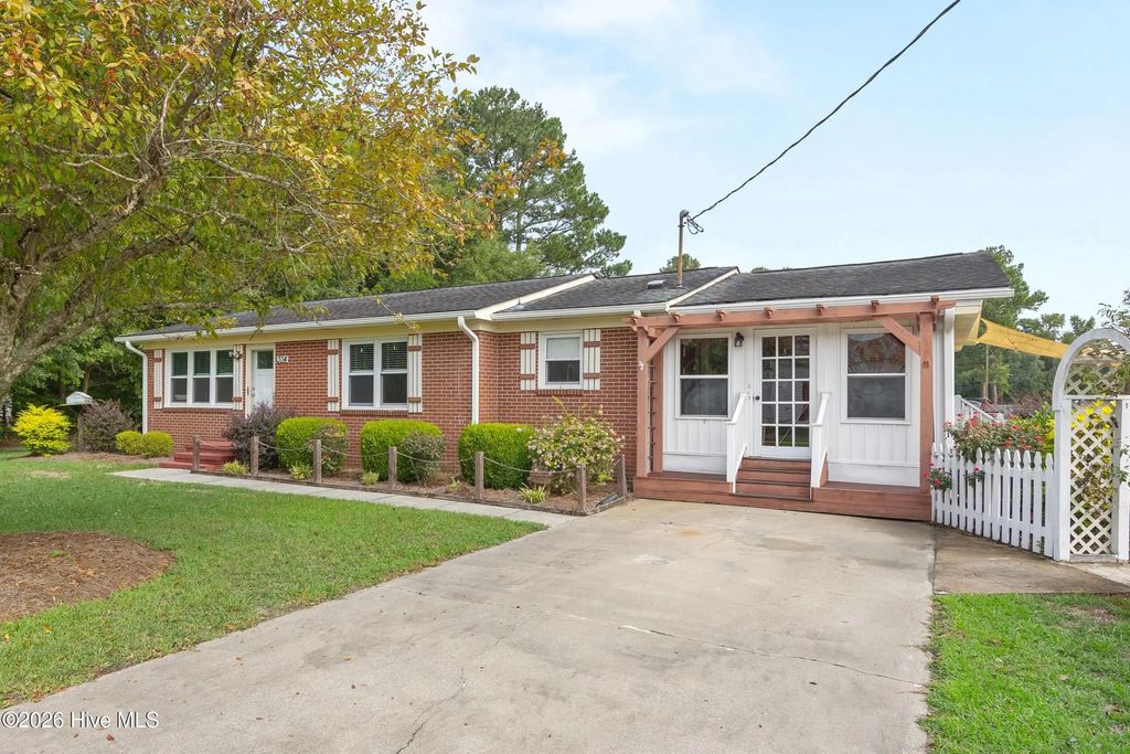 304 W Stanford Street, Beulaville