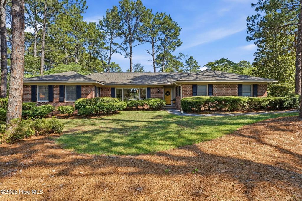59 Pine Ridge Drive, Whispering Pines