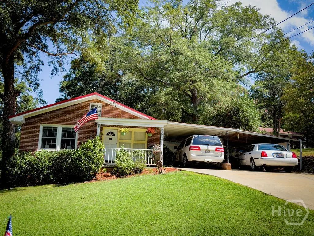 62 Oak Street, Elberton