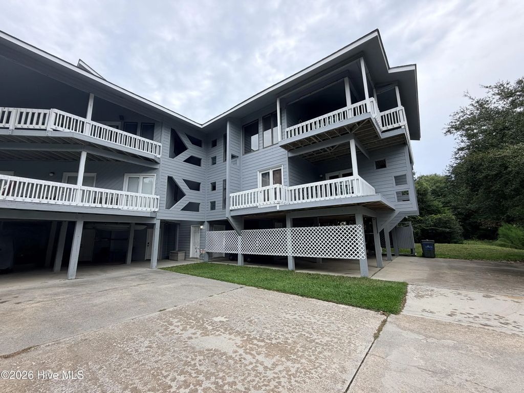 406 Channel Drive S, Emerald Isle