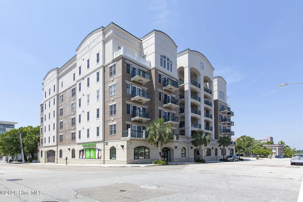 124 Walnut Street Apt 607, Wilmington