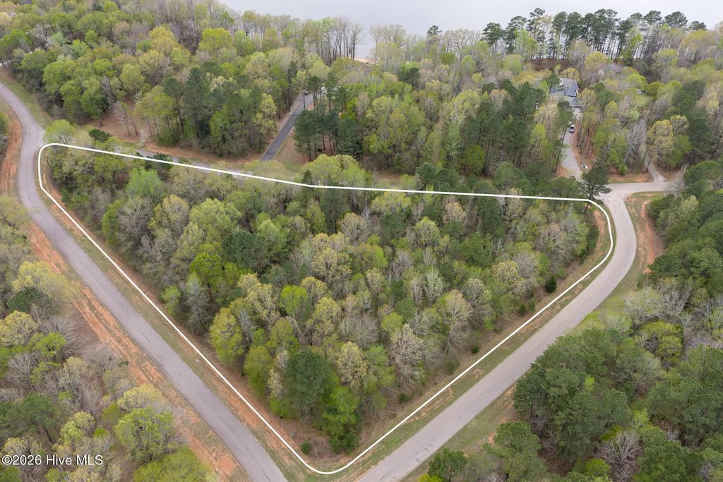 109 Azalea Trail, Rockingham