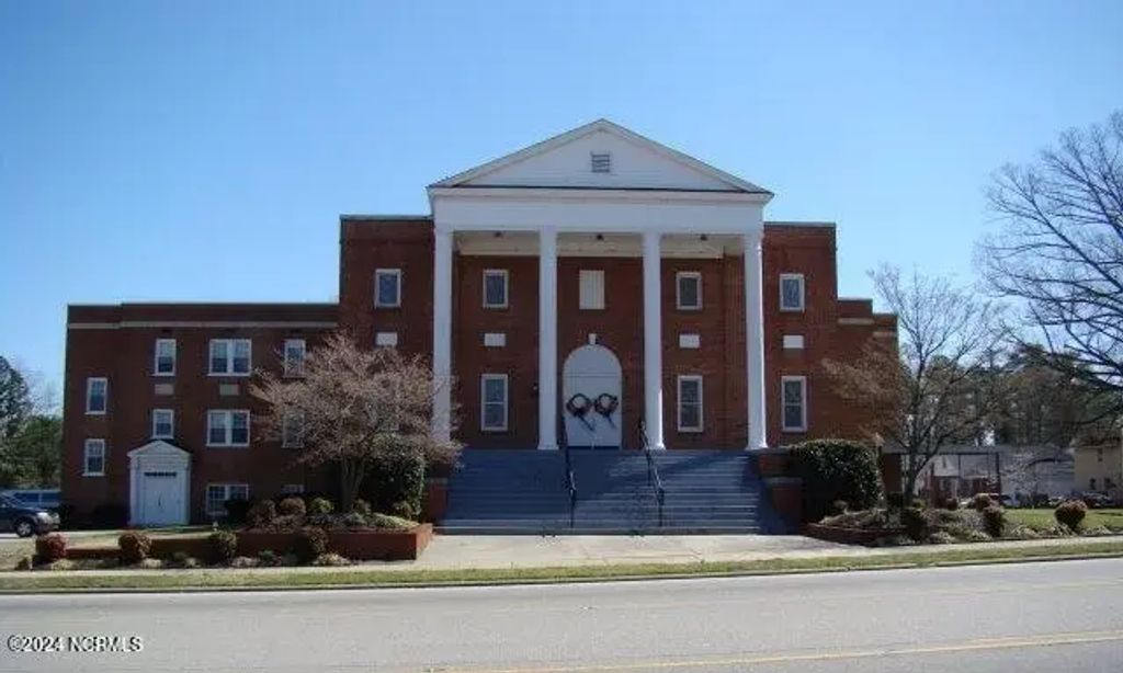 338 Roanoke Avenue, Roanoke Rapids