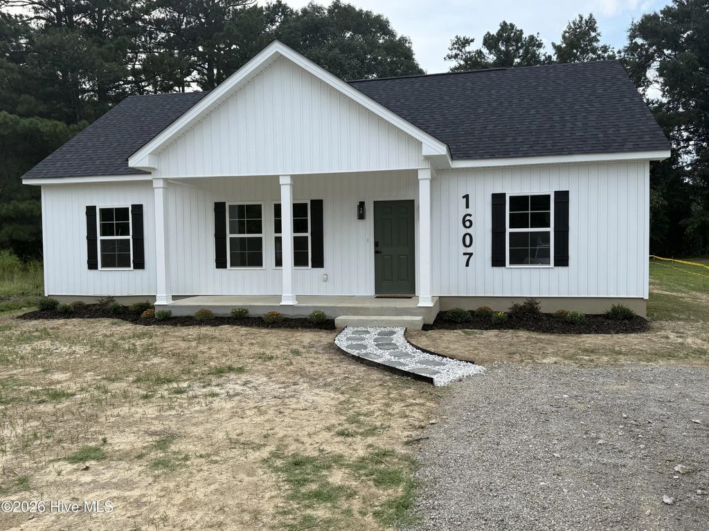 1607 N Dr Martin Luther King Jr Drive, Ahoskie