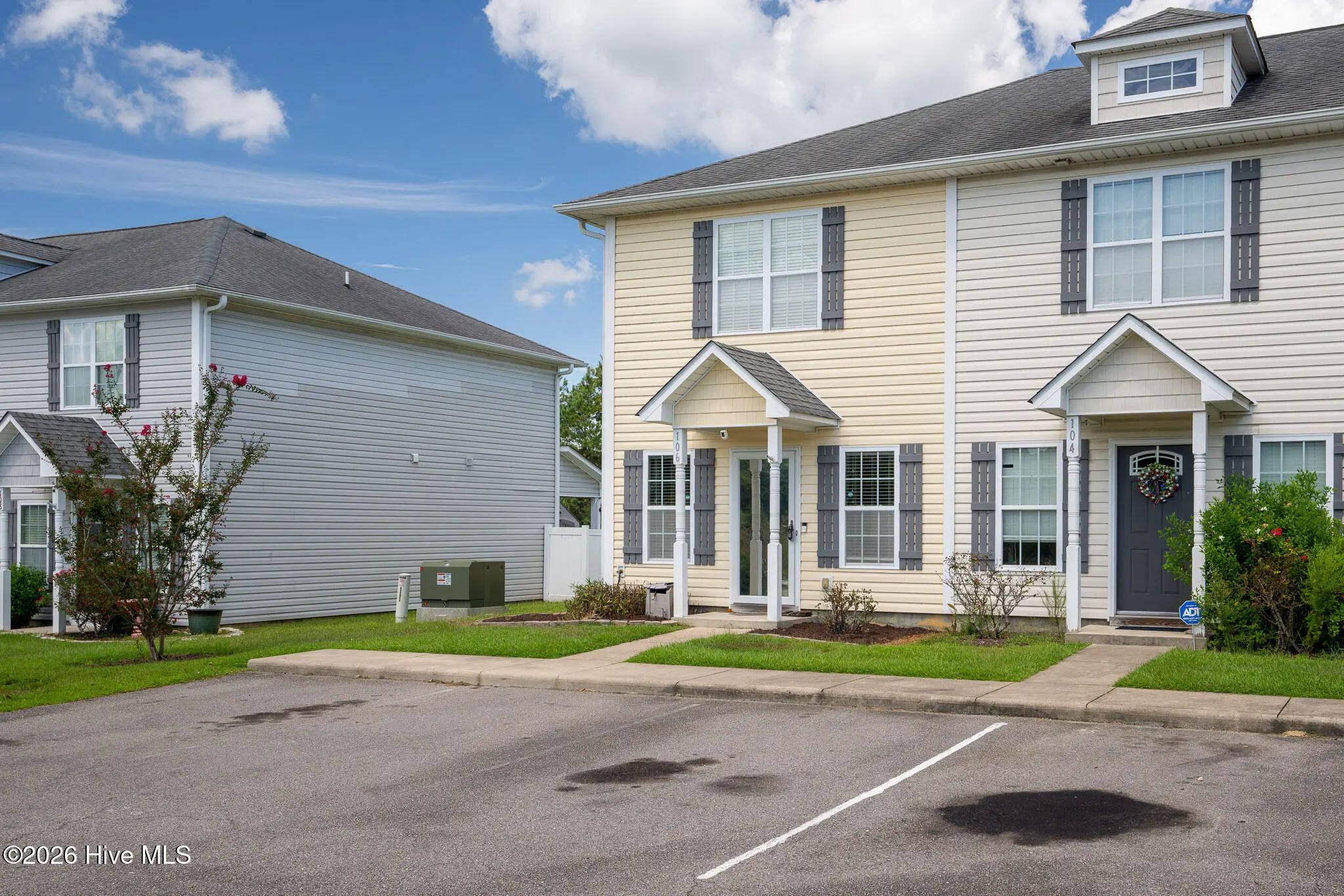 106 Parrot Landing Drive, Hubert