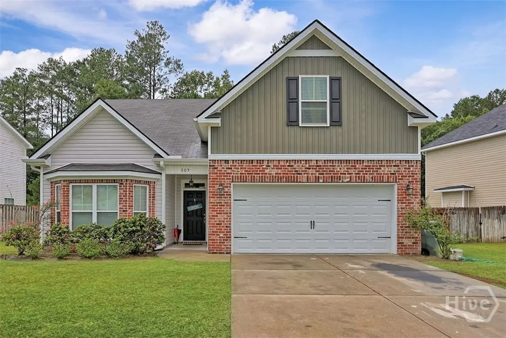 305 Coconut Drive, Bloomingdale