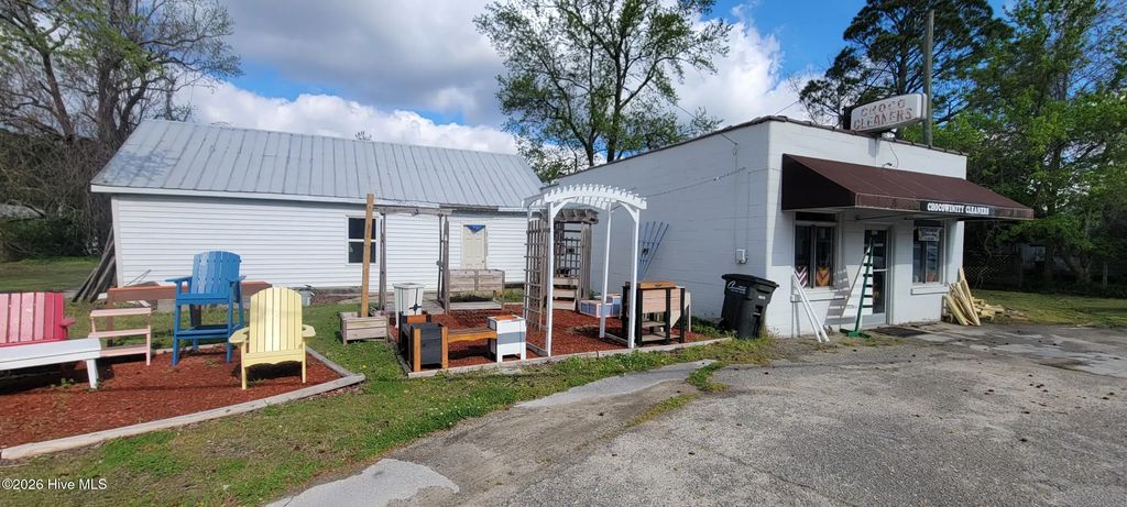 3422 Us 17 Highway S, Chocowinity