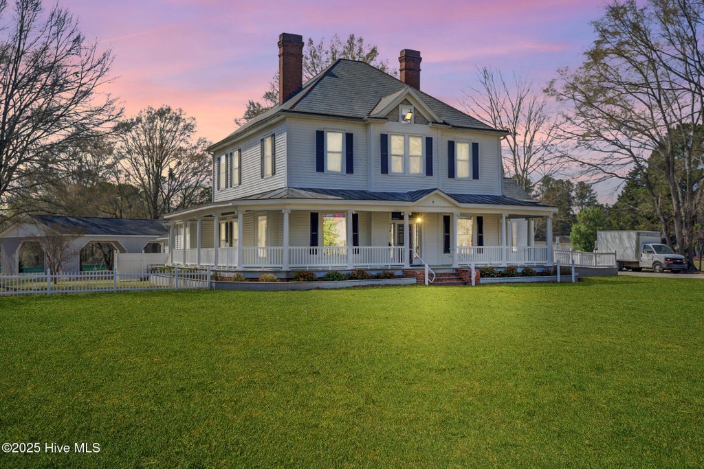 710 S Caroline Street, Rockingham