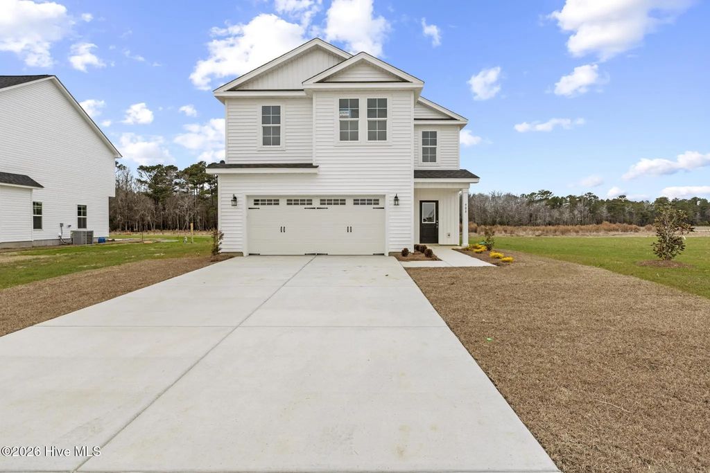 900 Wild Azalea Way, Hubert