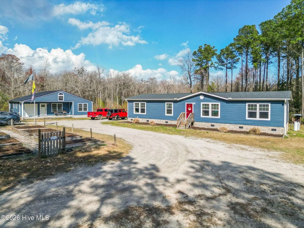 460 Oakey Point Road, Hampstead