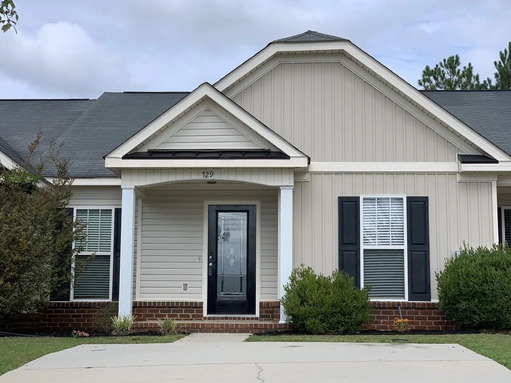 729 Whispering Willow Way, Columbia