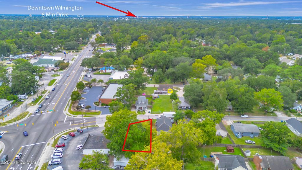 6 Montgomery Avenue, Wilmington