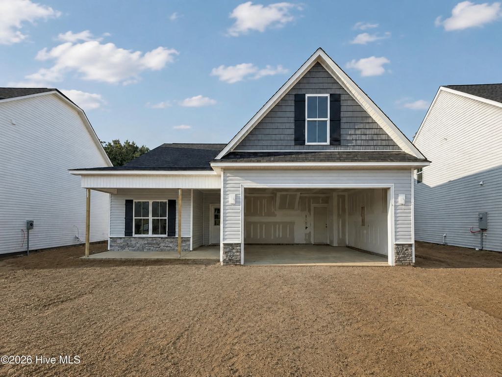 101 Crossvine Street, Pine Level