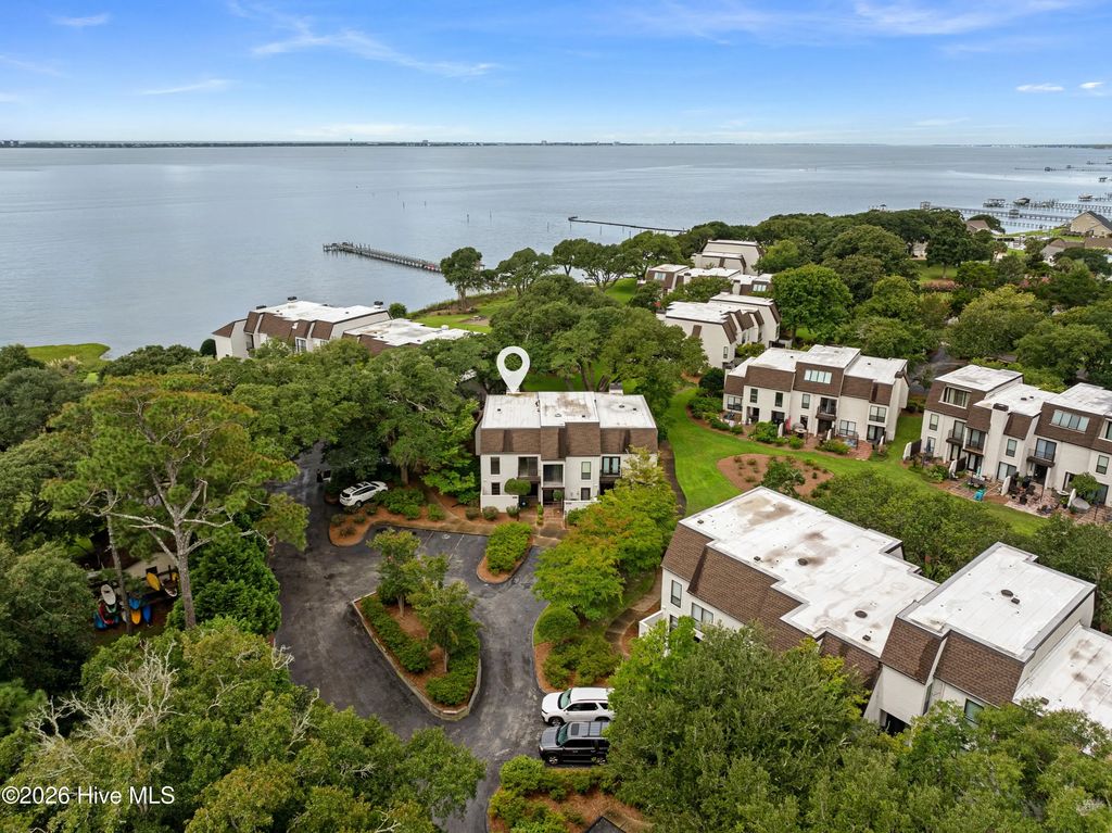 183 Drum Inlet, Morehead City