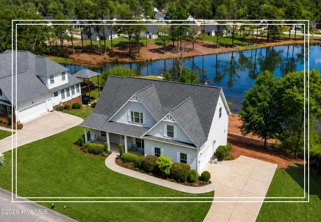 325 Dove Lake Drive, North Augusta