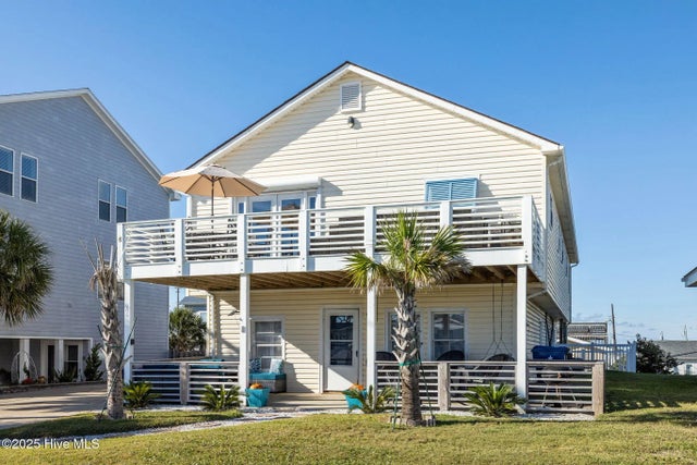 205 Barefoot Lane, Atlantic Beach
