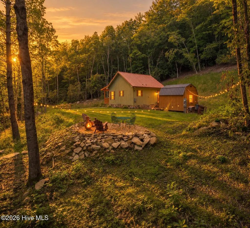 908 Anthony Branch Road, Robbinsville