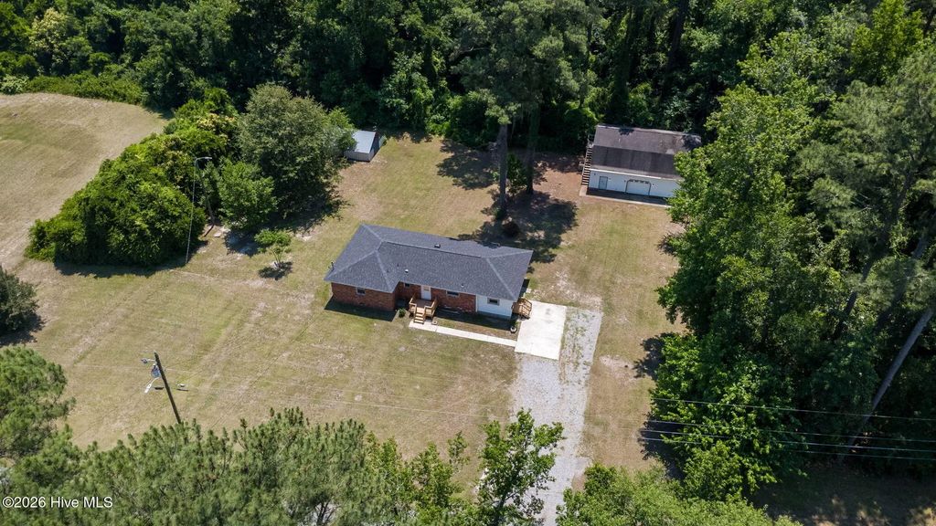 108 Mcnatt Street, Maxton