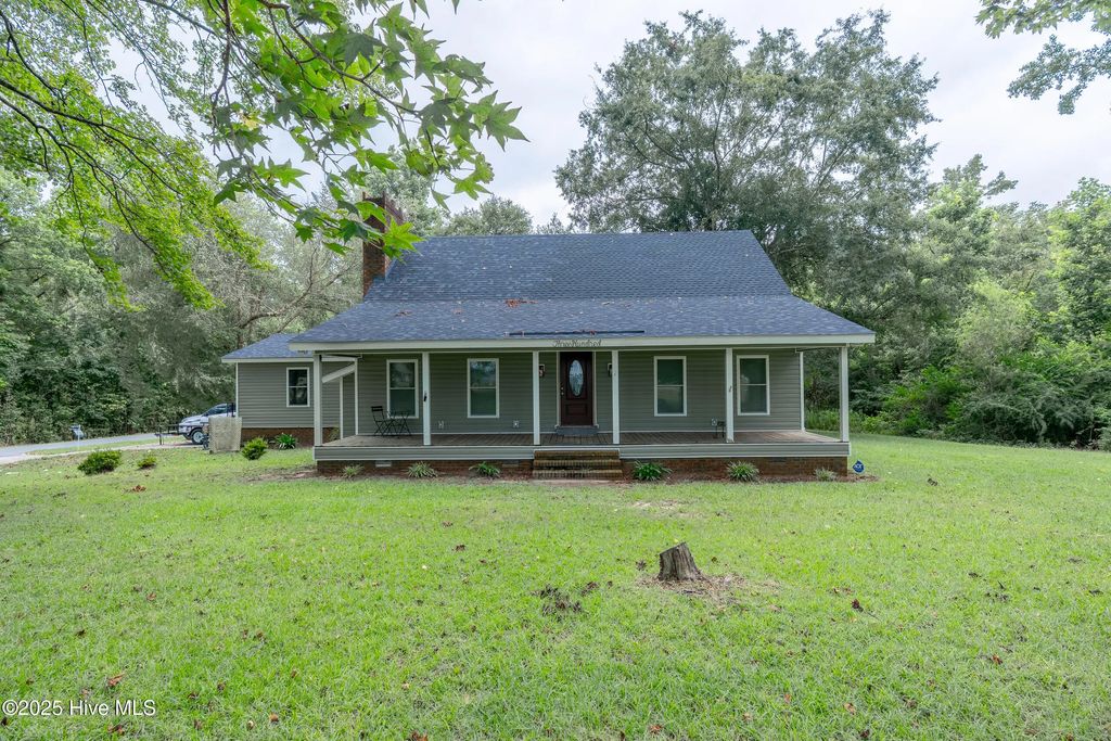 300 Fox Ridge Road, Warsaw