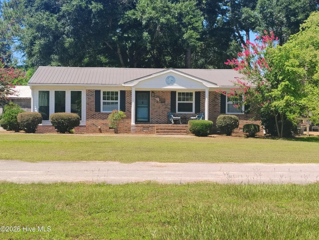 558 Elm Street, Fair Bluff