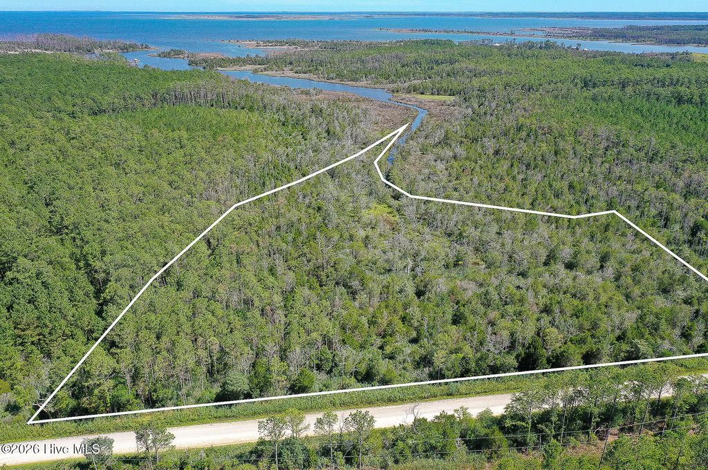 4.57 Acres Meekins Road, Bayboro