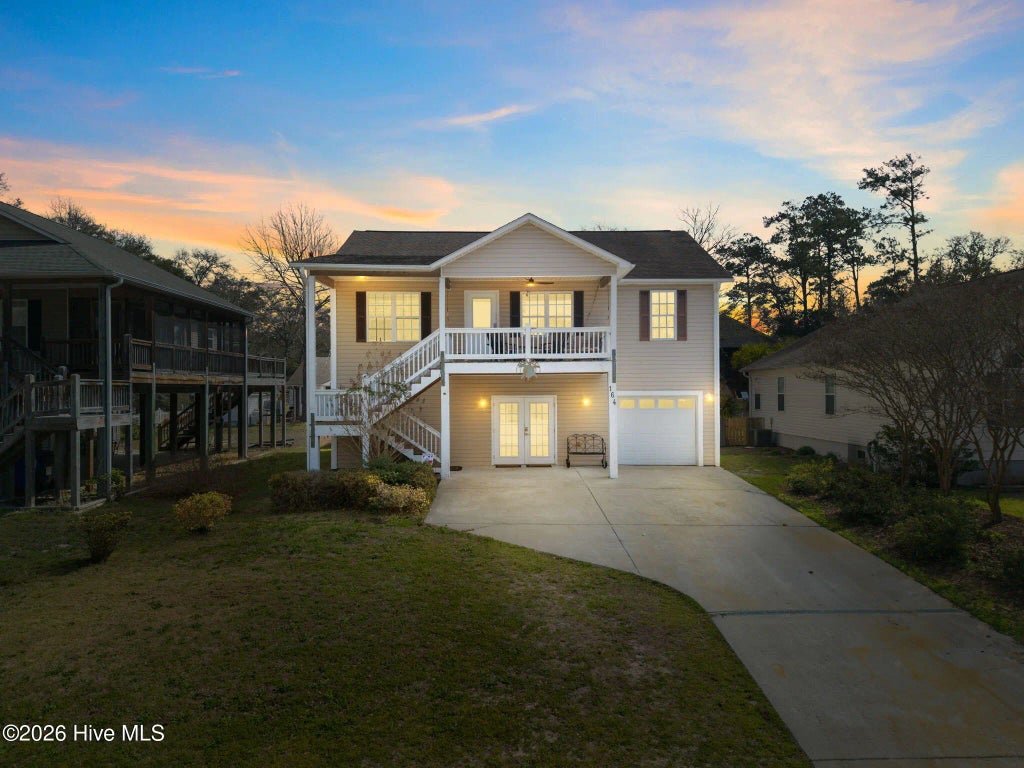 164 Nw 12th Street, Oak Island