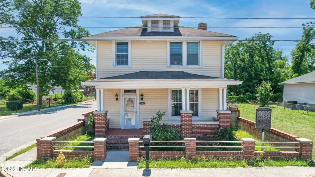 1102 Phillips Street, Richmond