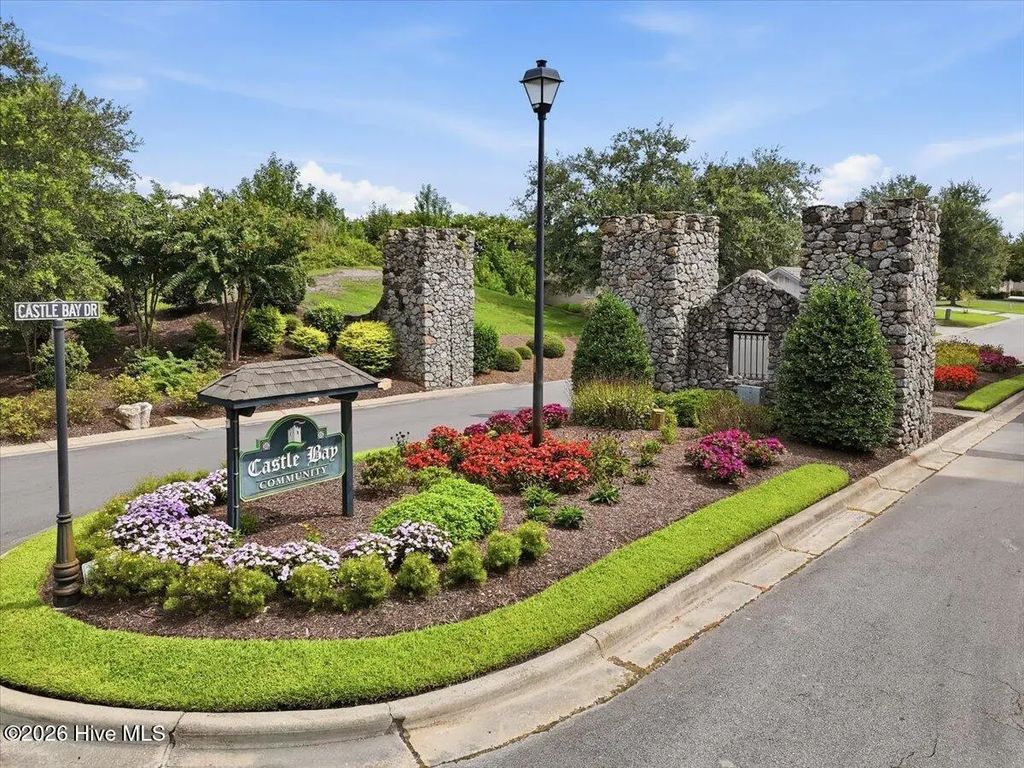 38 Castle Bay Drive, Hampstead