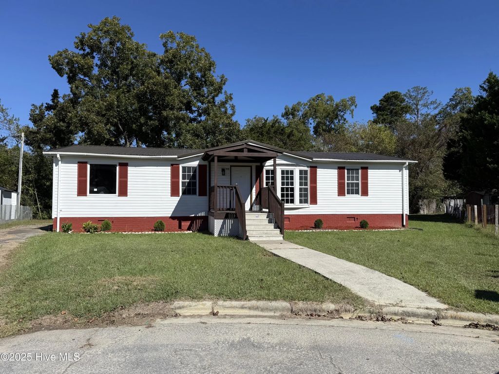 300 Horace Ward Avenue, Windsor
