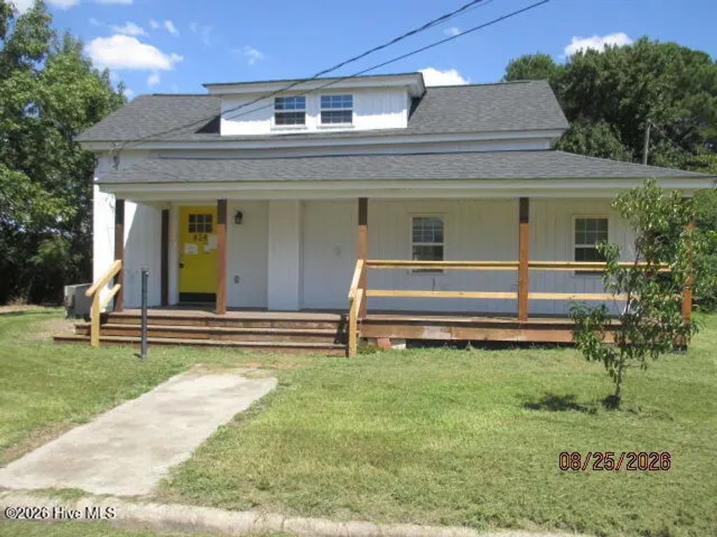 424 Louise Street, Winfall