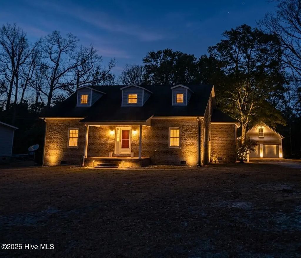 3772 Old Maco Road, Leland