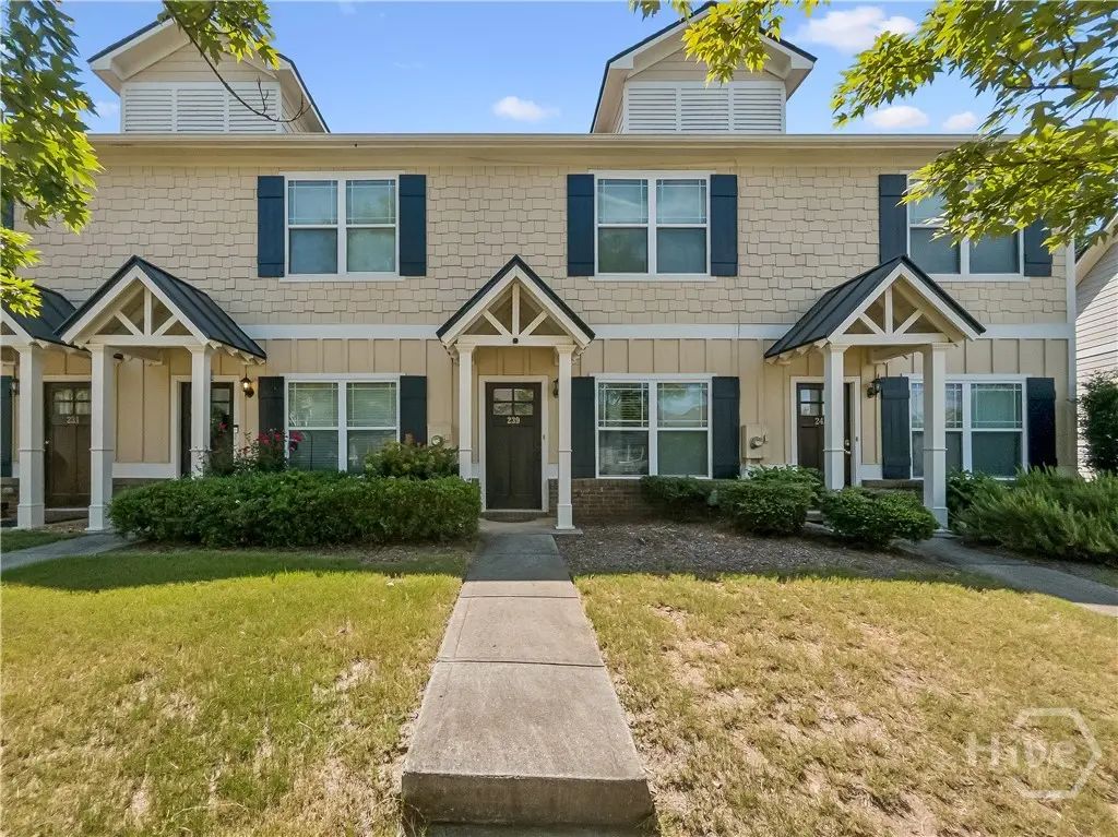 239 Oconee River Circle, Athens