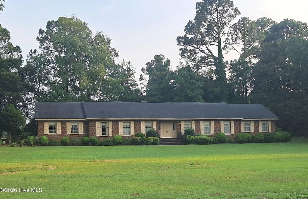 316 First Street, Hookerton