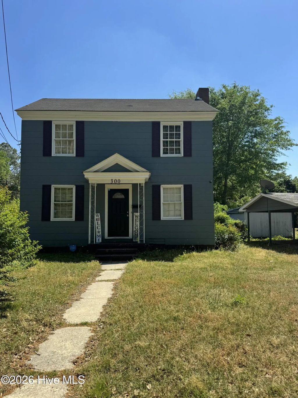 300 Corning Street, Hamlet