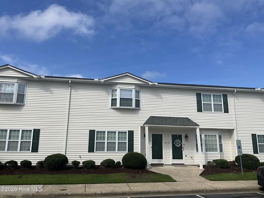 1222 Cross Creek Circle W3, Greenville